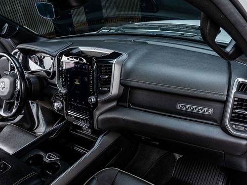 Used 2022 RAM 1500 Laramie w/ Sport Appearance Package AWD/4WD image 18
