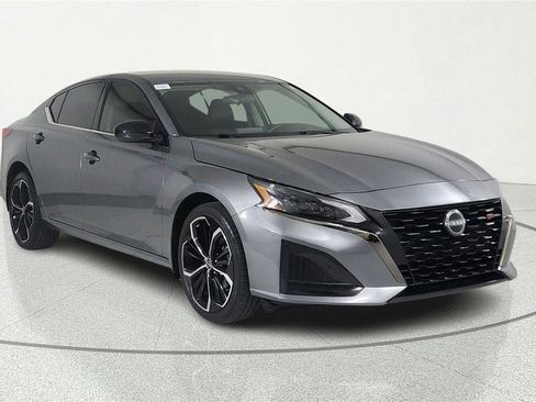 Certified 2024 Nissan Altima 2.5 SR AWD/4WD image 1