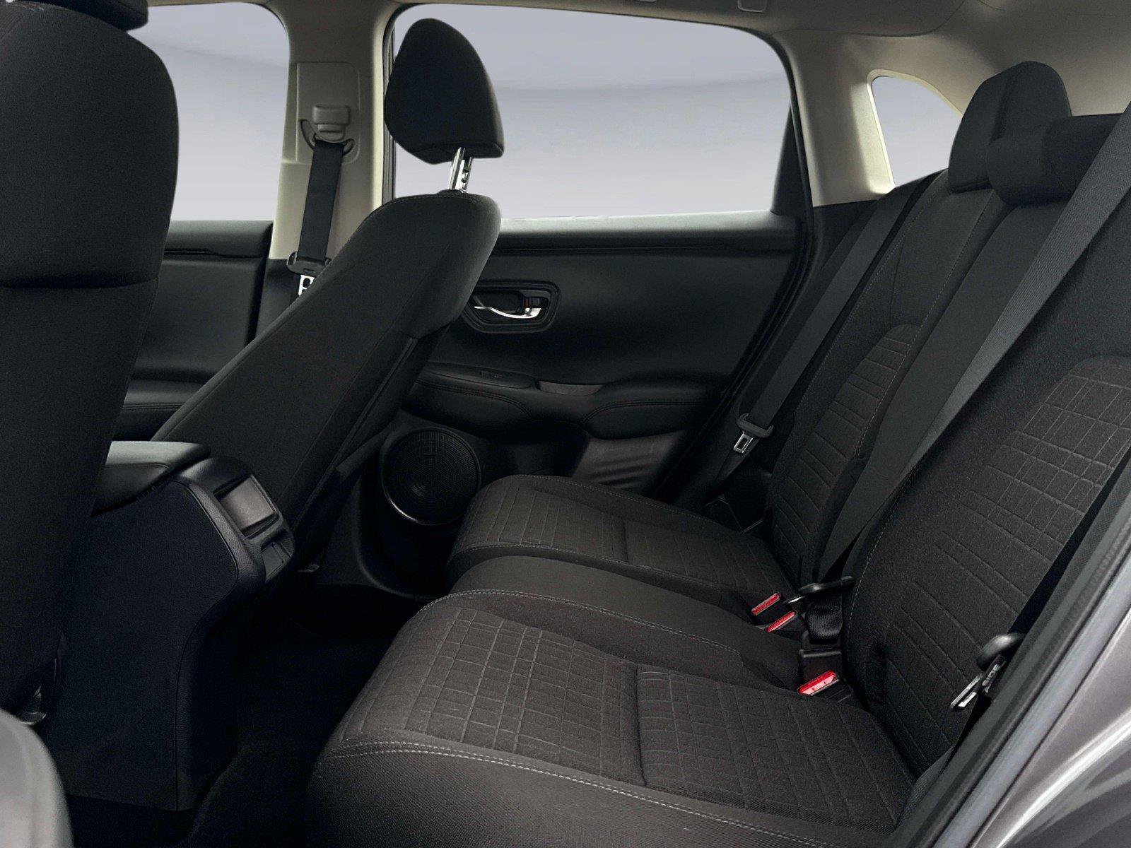Certified 2025 Honda HR-V LX image 13