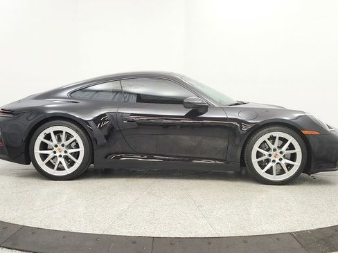 Used 2025 Porsche 911 Carrera RWD image 6