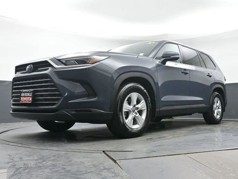 Certified 2026 Toyota Grand Highlander AWD image 31
