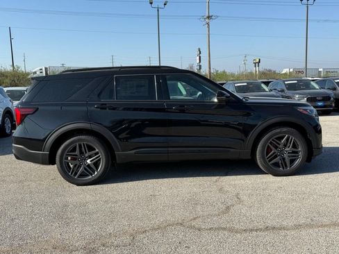 New 2026 Ford Explorer ST w/ Sun And Sound Package AWD/4WD image 2