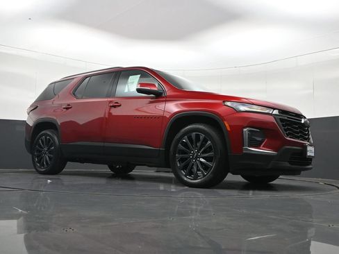 Certified 2023 Chevrolet Traverse RS AWD/4WD image 35