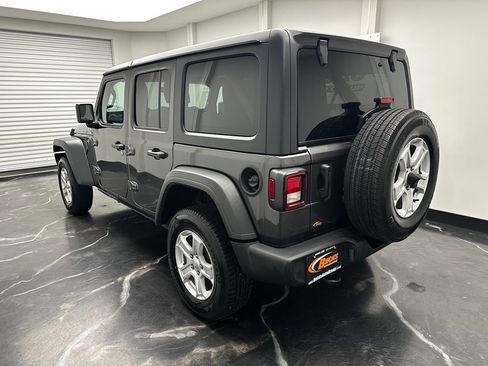 Used 2023 Jeep Wrangler Sport S image 4