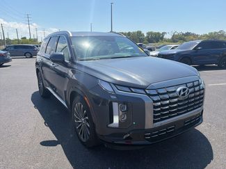 Used 2024 Hyundai Palisade Calligraphy video 1