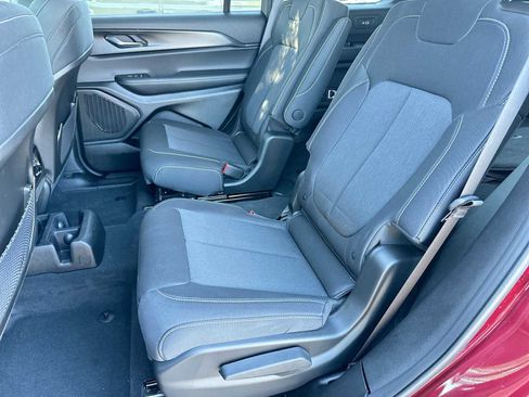 Used 2025 Jeep Grand Cherokee L Laredo w/ Luxury Tech Group I AWD/4WD image 23