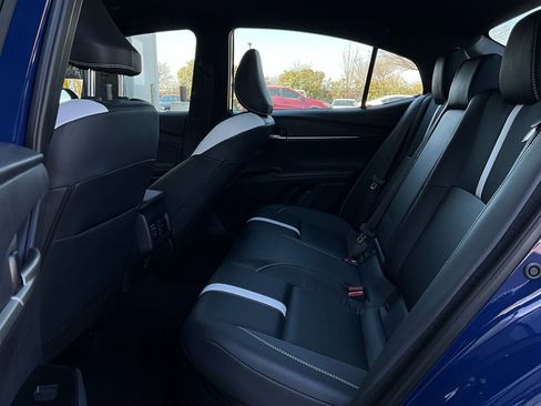 Used 2025 Toyota Camry SE image 12