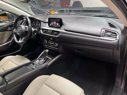 Used 2017 MAZDA MAZDA6 Touring w/ Touring Premium Package FWD image 10
