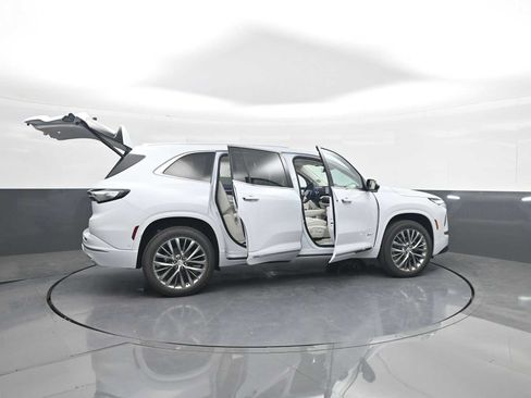 New 2026 Buick Enclave Avenir w/ Super Cruise Package AWD/4WD image 51