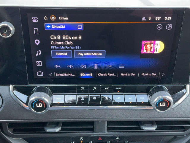 Used 2025 Chevrolet Colorado Trail Boss AWD/4WD image 18