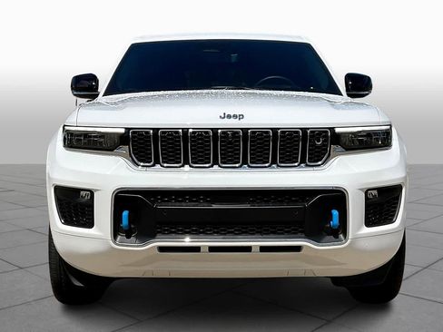 New 2023 Jeep Grand Cherokee Overland w/ Advanced Protech Group III image 3