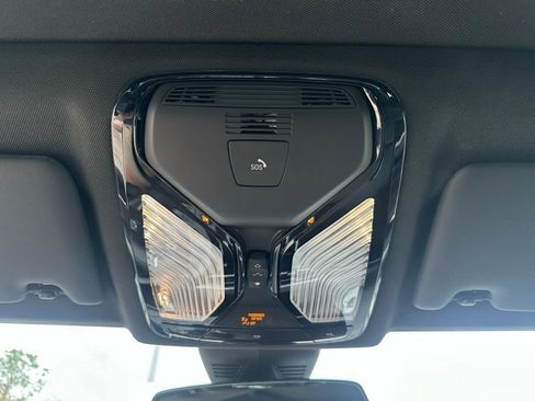 Certified 2023 BMW 330i Sedan w/ Premium Package image 16