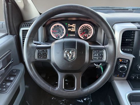Used 2017 RAM 1500 Classic SLT AWD/4WD image 19
