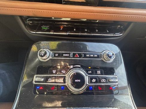 Used 2023 Lincoln Nautilus Black Label w/ Cargo Utility Package image 18