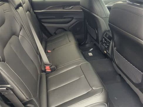 New 2025 Jeep Grand Cherokee Limited image 20