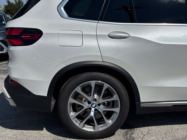 Certified 2026 BMW X5 xDrive50e w/ Premium Package AWD/4WD image 9