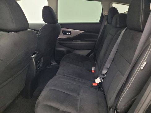 Used 2022 Nissan Murano S image 18