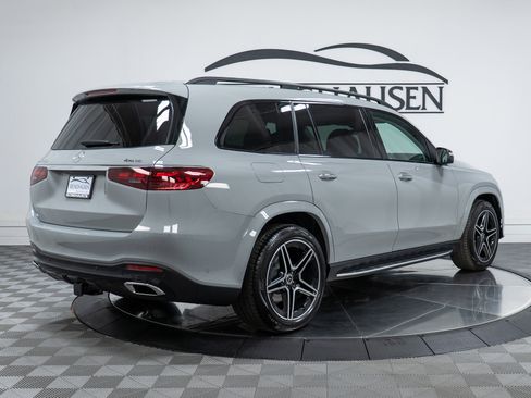 Used 2026 Mercedes-Benz GLS 450 4MATIC image 5