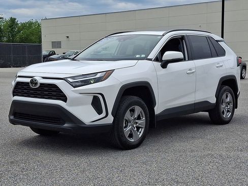 Used 2024 Toyota RAV4 XLE w/ Convenience Package AWD/4WD image 6
