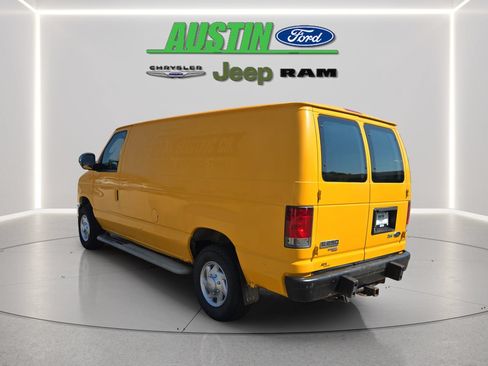 Used 2012 Ford E-250 and Econoline 250 w/ PWR Group RWD image 3