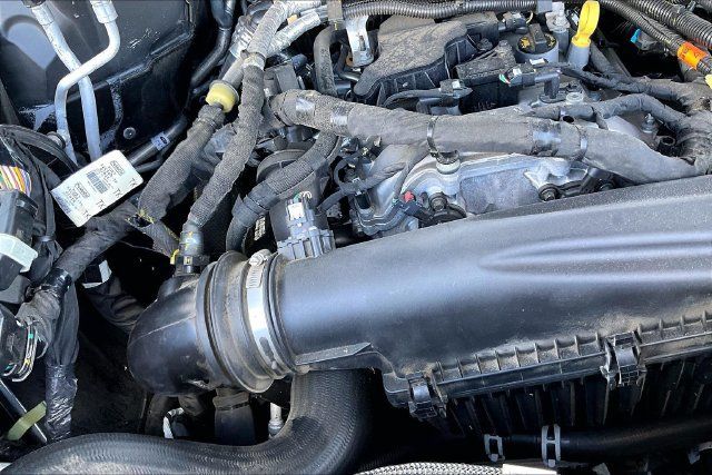 Used 2025 Ford Explorer Active RWD image 34
