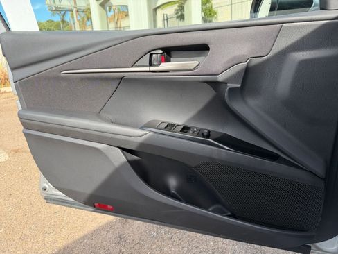 Used 2025 Toyota Camry LE image 20