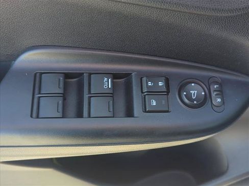 Used 2019 Honda Fit EX image 9