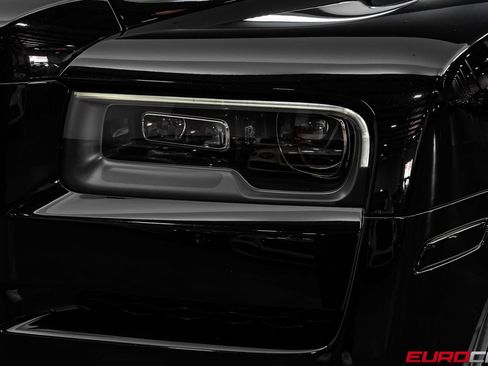 Used 2022 Rolls-Royce Cullinan w/ Cullinan Package AWD/4WD image 14