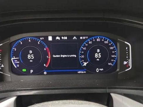 Used 2022 Volkswagen Taos SEL image 8