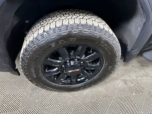 Used 2024 GMC Sierra 2500 AT4 w/ AT4 Premium Plus Package image 10