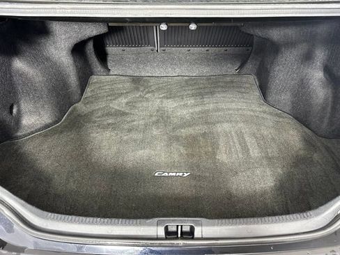 Used 2016 Toyota Camry LE FWD image 29