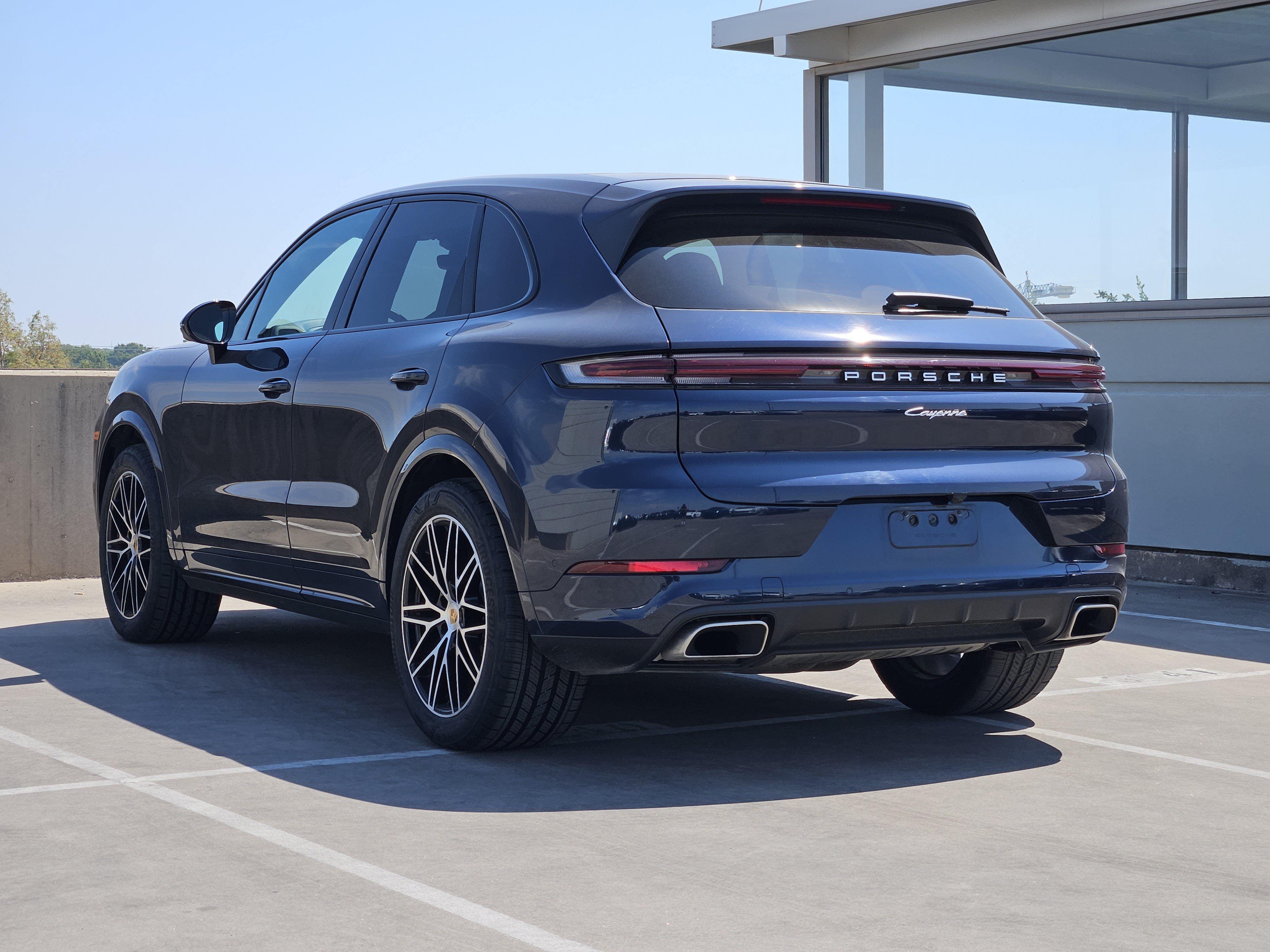 Certified 2024 Porsche Cayenne AWD/4WD image 3