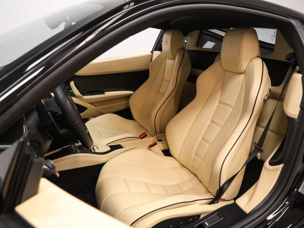 Used 2010 Ferrari 458 Italia Coupe RWD image 54