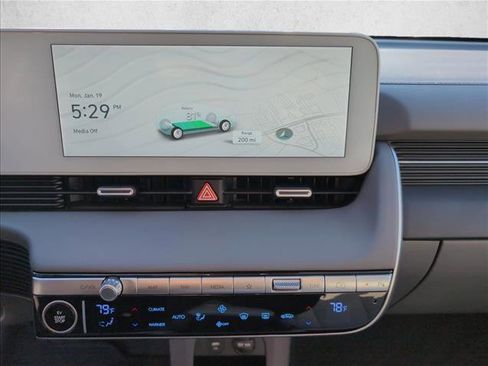 Used 2024 Hyundai Ioniq 5 Limited image 13