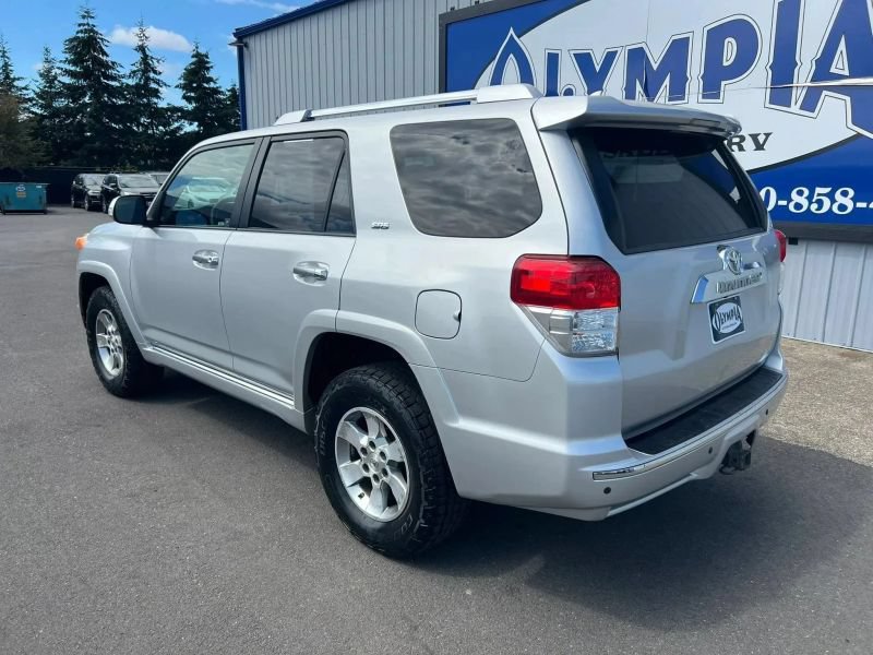 Used 2011 Toyota 4Runner SR5 w/ Convenience Pkg AWD/4WD image 16