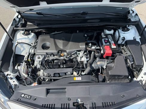 Used 2020 Toyota Camry SE FWD image 22