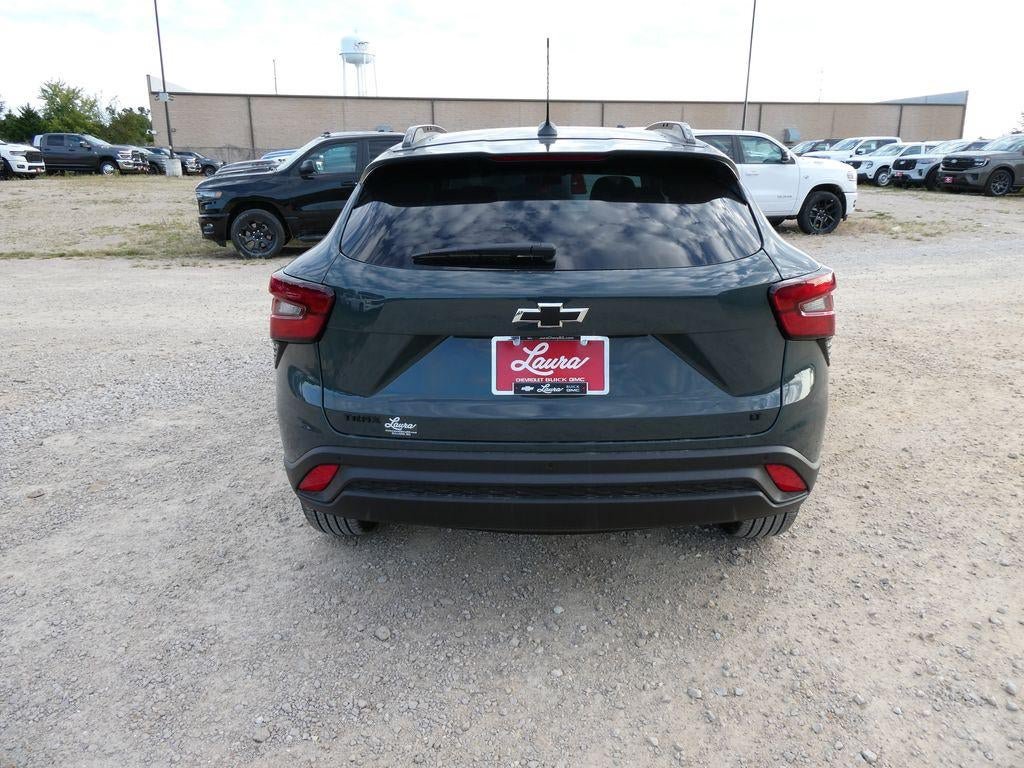 New 2026 Chevrolet Trax LT w/ Driver Confidence Package FWD image 5