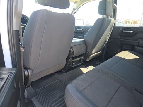 Used 2020 Chevrolet Silverado 1500 Custom w/ Custom Value Package image 14