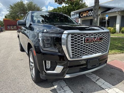 Used 2023 GMC Yukon XL Denali AWD/4WD image 2