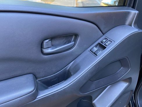 Used 2022 Nissan Frontier S RWD image 27