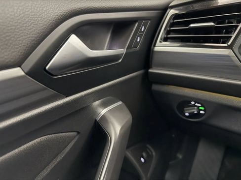 Used 2019 Volkswagen Jetta SEL FWD image 15
