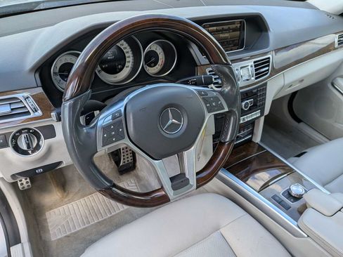 Used 2015 Mercedes-Benz E 350 4MATIC Sedan image 12