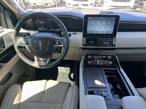 Used 2018 Lincoln Navigator L Reserve w/ Technology Package AWD/4WD image 29
