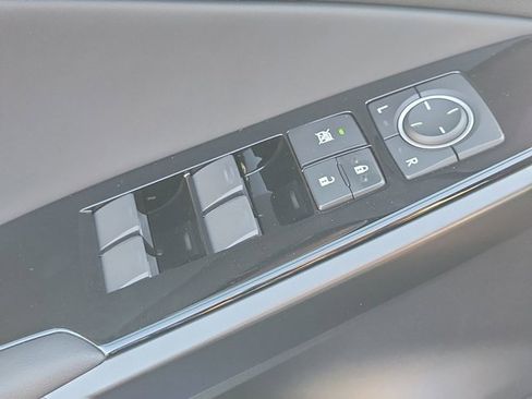 Used 2025 Lexus IS 350 F Sport w/ Accessory Package 2 image 30