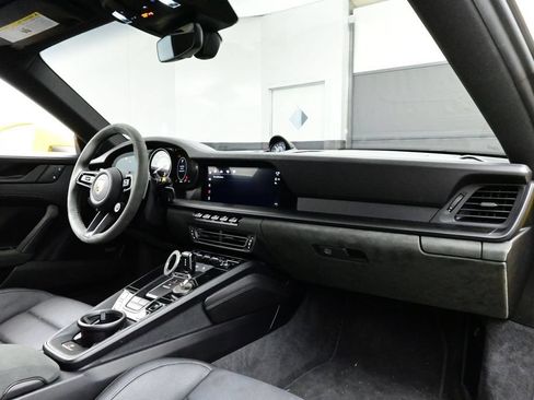 Certified 2024 Porsche 911 Carrera GTS RWD image 15