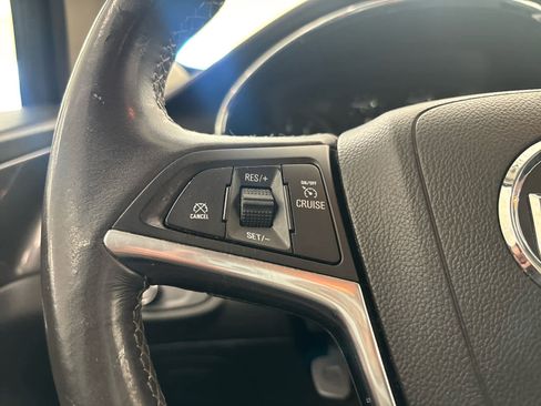 Used 2020 Buick Encore Preferred image 23