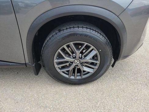 Used 2021 Nissan Rogue S FWD image 10