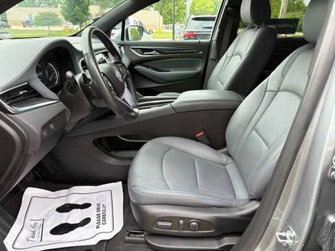 Used 2023 Buick Enclave Essence w/ Sport Touring Edition AWD/4WD image 23