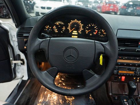 Used 1997 Mercedes-Benz SL 500 image 22