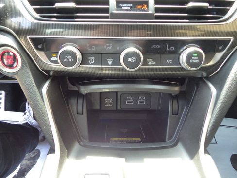 Used 2022 Honda Accord Sport image 34